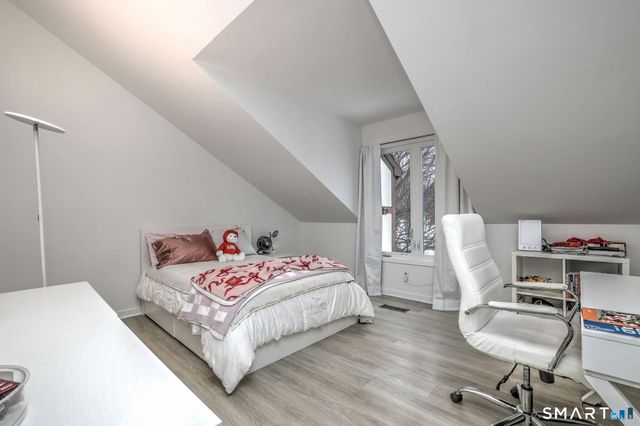 690 Forest Road 651, West Haven, CT 06516