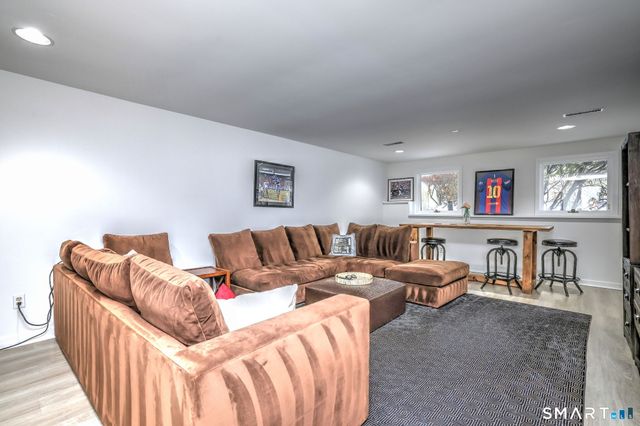 690 Forest Road 651, West Haven, CT 06516