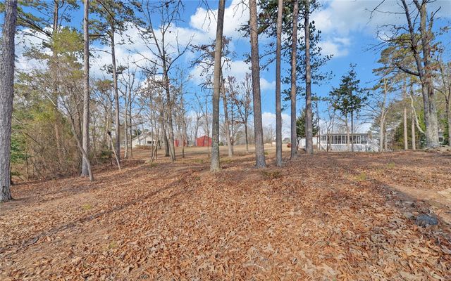 142 C & C Circle, Hartwell, GA 30643