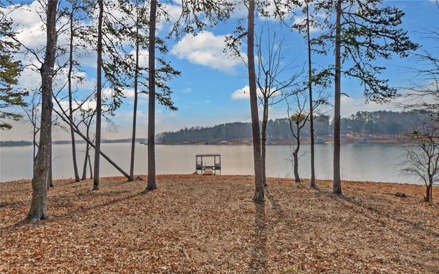 142 C & C Circle, Hartwell, GA 30643