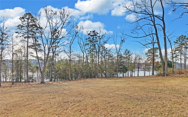 142 C & C Circle, Hartwell, GA 30643