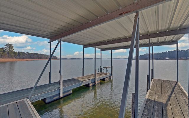 142 C & C Circle, Hartwell, GA 30643