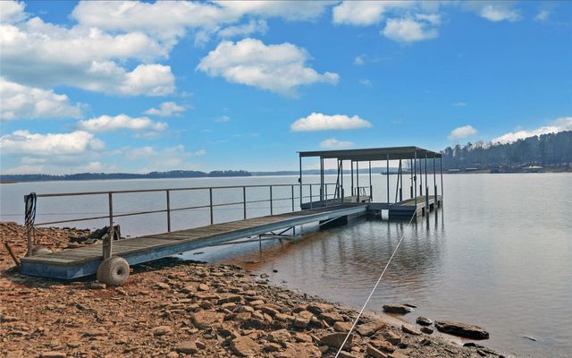 142 C & C Circle, Hartwell, GA 30643