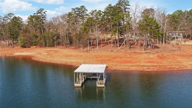 142 C & C Circle, Hartwell, GA 30643