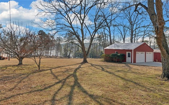 142 C & C Circle, Hartwell, GA 30643