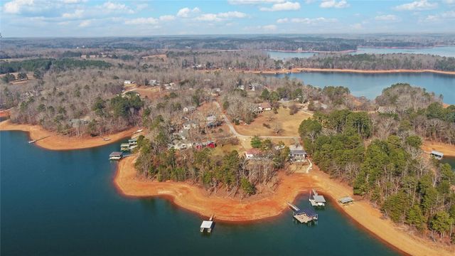 142 C & C Circle, Hartwell, GA 30643