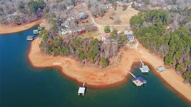 142 C & C Circle, Hartwell, GA 30643