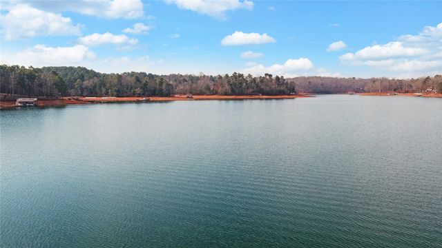 142 C & C Circle, Hartwell, GA 30643