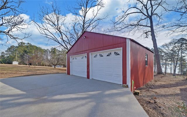 142 C & C Circle, Hartwell, GA 30643