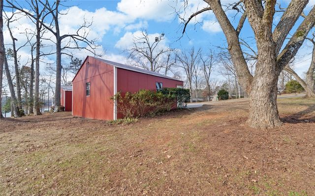 142 C & C Circle, Hartwell, GA 30643