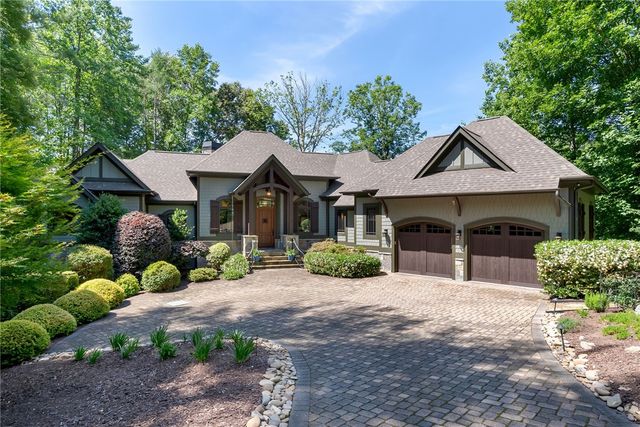 114 Club Cove Way, Sunset, SC 29685