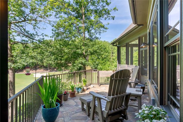 114 Club Cove Way, Sunset, SC 29685