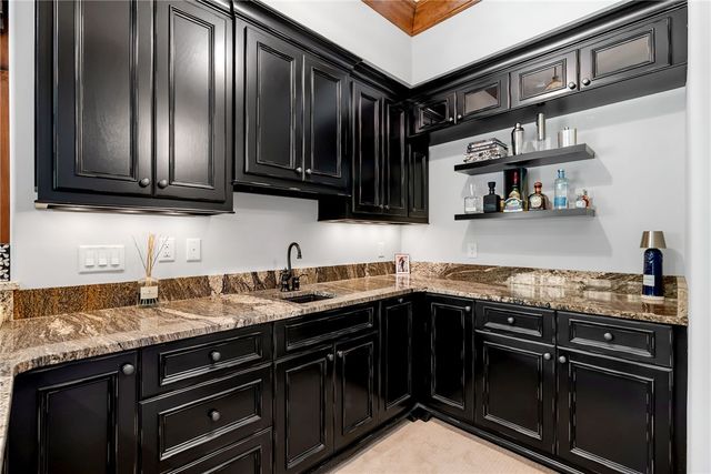 114 Club Cove Way, Sunset, SC 29685