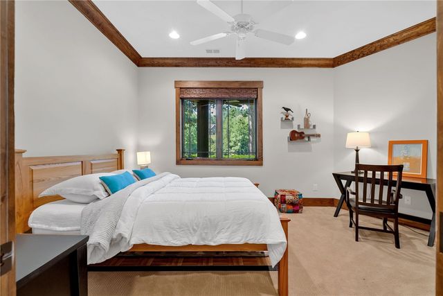 114 Club Cove Way, Sunset, SC 29685
