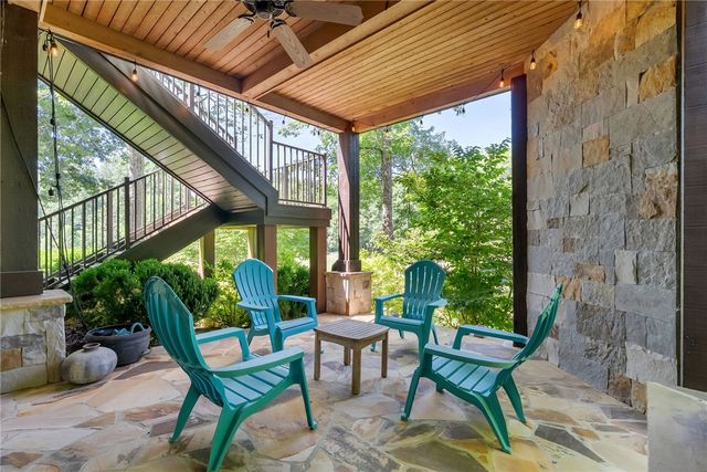 114 Club Cove Way, Sunset, SC 29685