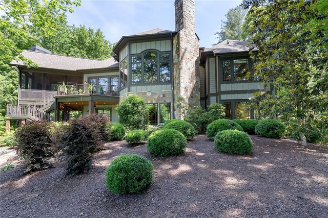 114 Club Cove Way, Sunset, SC 29685