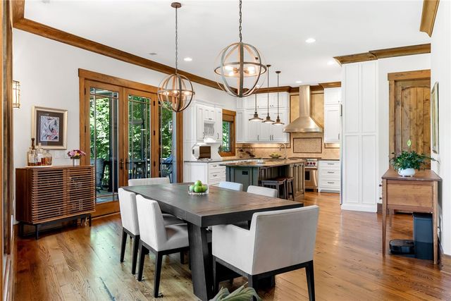 114 Club Cove Way, Sunset, SC 29685