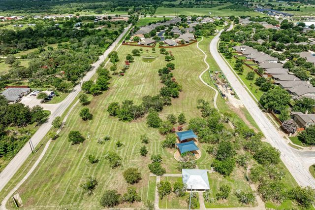 261 Mystic HOLW, Buda, TX 78610