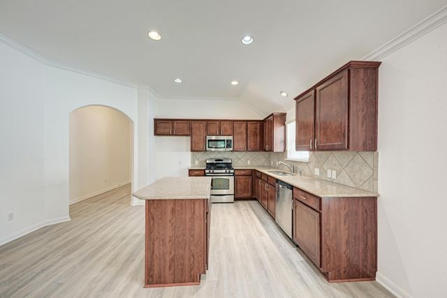 261 Mystic HOLW, Buda, TX 78610