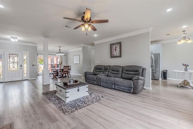 41 Norfork Dr, Maumelle, AR 72113