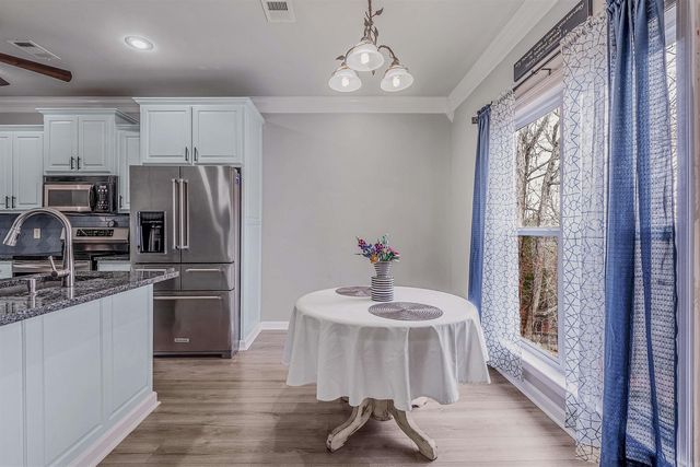 41 Norfork Dr, Maumelle, AR 72113