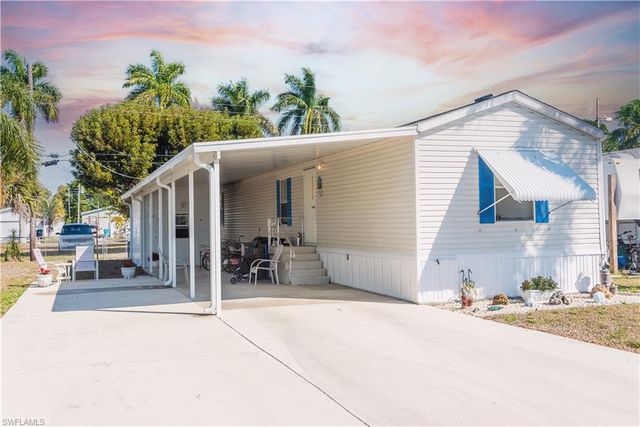 12130 Palm DR, Fort Myers, FL 33908