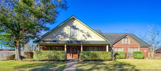 9 N Cay Court, Angleton, TX 77515