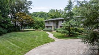 226 20th Avenue Place, Hickory, NC 28601