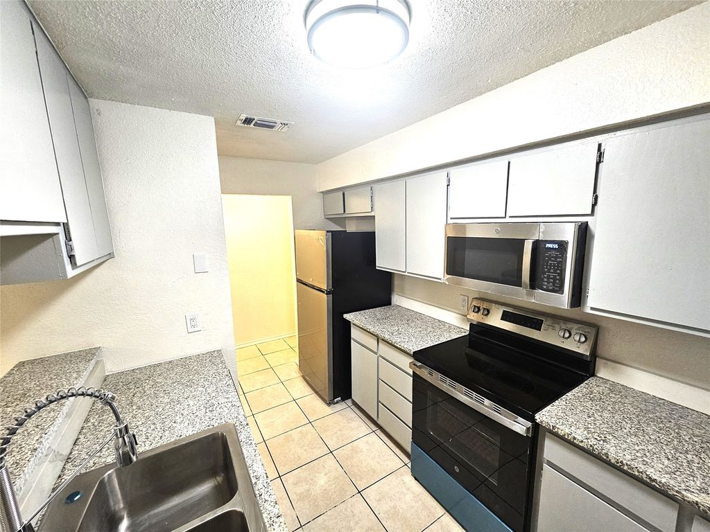 3425 and 3427 Republic Drive, Forest Hill, TX 76140 — exterior