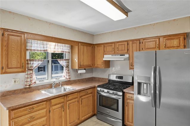160 Finucane Road, Henrietta, NY 14623