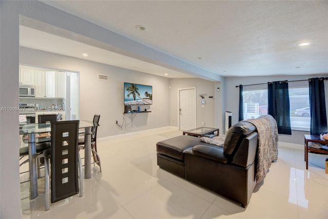 3811 SW 47 ave, West Park, FL 33023