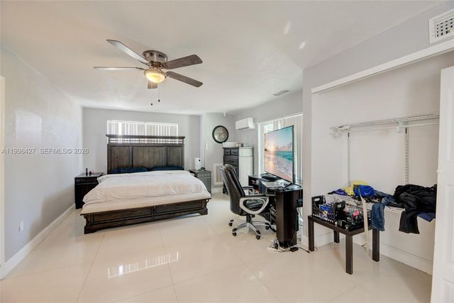 3811 SW 47 ave, West Park, FL 33023