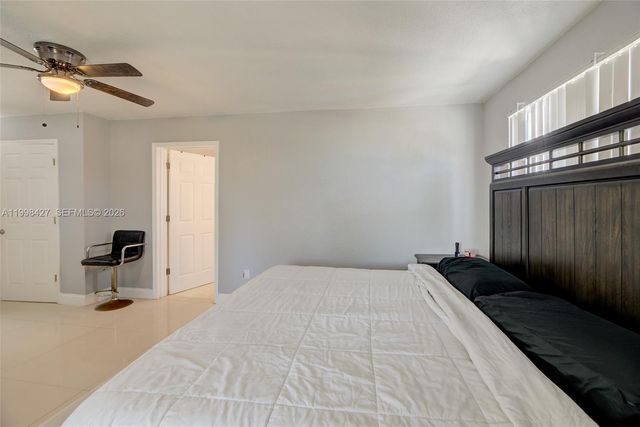 3811 SW 47 ave, West Park, FL 33023