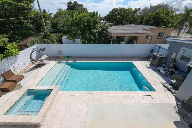 3811 SW 47 ave, West Park, FL 33023