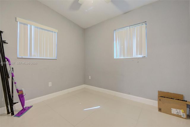 3811 SW 47 ave, West Park, FL 33023