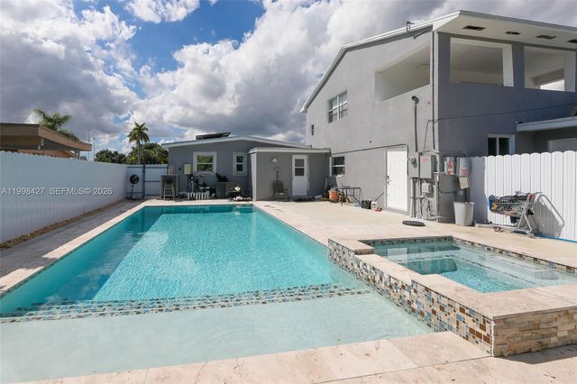 3811 SW 47 ave, West Park, FL 33023