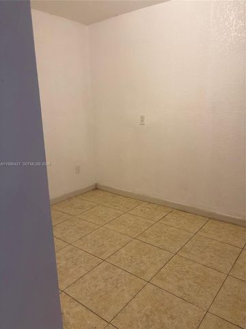 3811 SW 47 ave, West Park, FL 33023