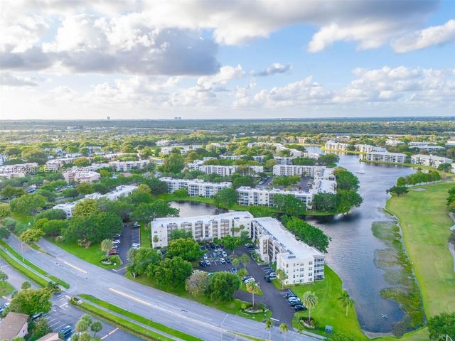 9311 Orange Grove Dr 211, Davie, FL 33324
