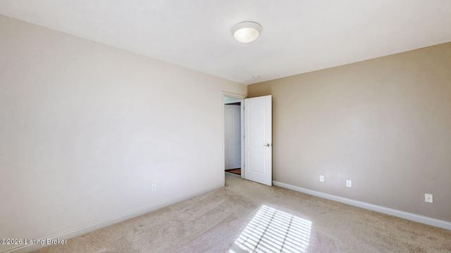 5120 Craigs Creek Dr, Louisville, KY 40241