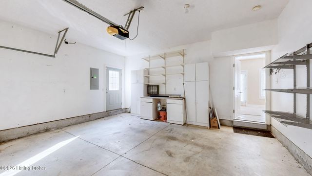 5120 Craigs Creek Dr, Louisville, KY 40241