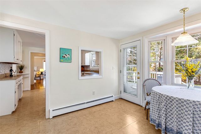 21 Old Chimney Road, Barrington, RI 02806