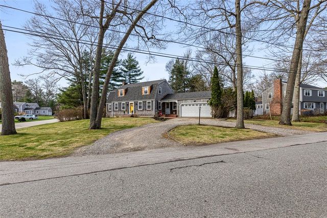 21 Old Chimney Road, Barrington, RI 02806