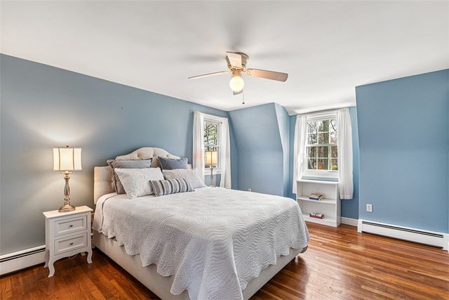 21 Old Chimney Road, Barrington, RI 02806