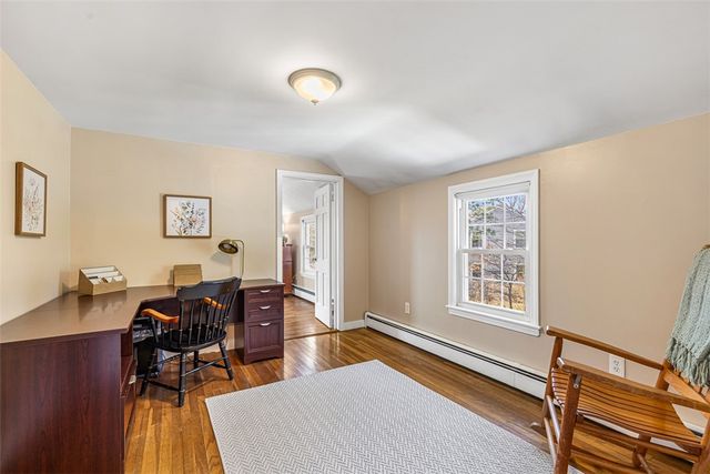 21 Old Chimney Road, Barrington, RI 02806