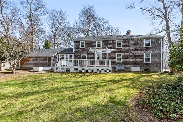 21 Old Chimney Road, Barrington, RI 02806