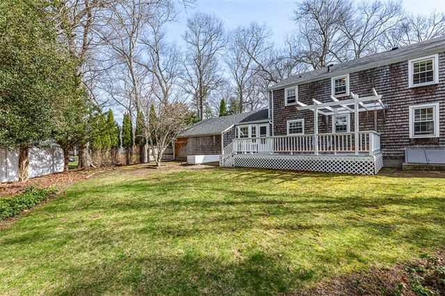 21 Old Chimney Road, Barrington, RI 02806