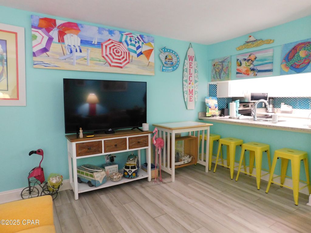 Image 5 of property listing at 17614 Front Beach Road 38A, Panama City Beach, FL 32413