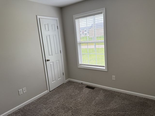 414 Kelly Ln, Clarksville, TN 37040