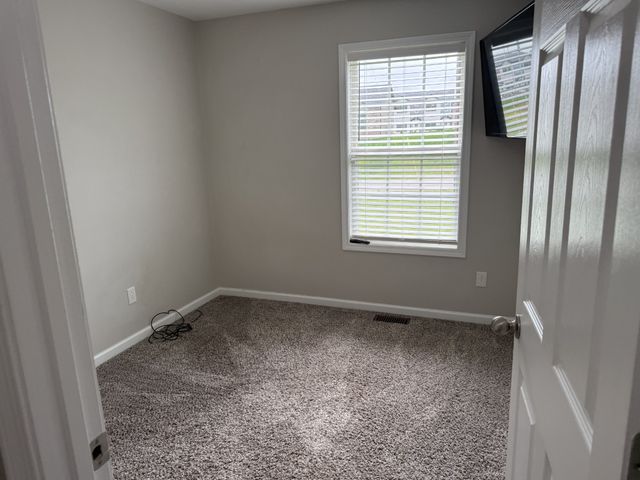 414 Kelly Ln, Clarksville, TN 37040