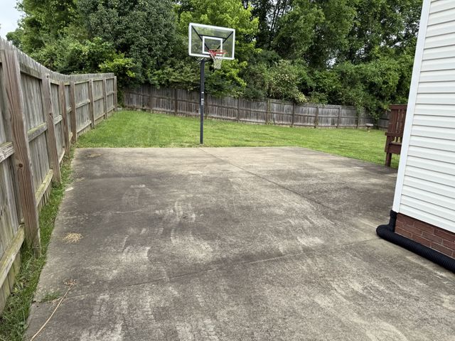 414 Kelly Ln, Clarksville, TN 37040